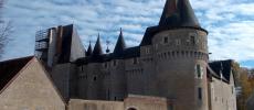 Замок Фужер-сюр-Бьевр - (Chateau de Fougeres-sur-Bievre) - фото
