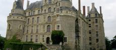 Замок Бриссак - (Chateau de Brissac) - фото