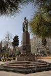 Парк и памятник Низами в Баку