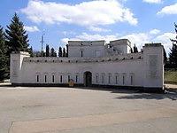 Оборонительная башня Малахового кургана в Севастополе