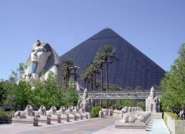 Отель Luxor Hotel & Casino