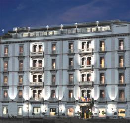 Отель Grand Hotel Parkers