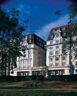 Отель The Park Lane Hotel Sheraton