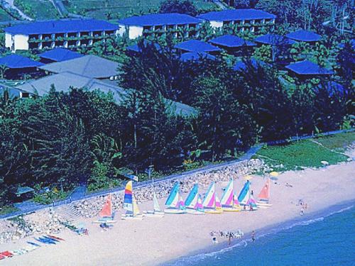 Holiday Inn Resort Damai Beach отель