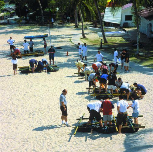 Отель Shangri La Golden Sand Resort