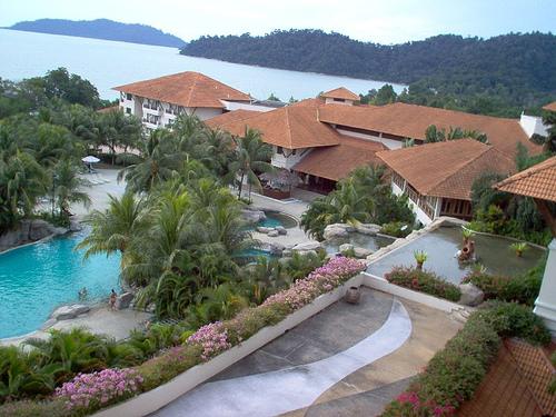 Отель SWISS-GARDEN RESORT & SPA DAMAI LAUT