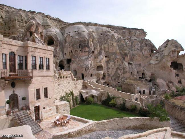 Турция Пещерный отель Yunak Evleri