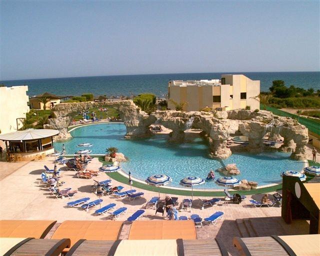 Кипр Отель Beau Rivage - фото
