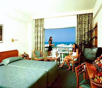 Кипр - Протарас - Отель Antigoni - фото