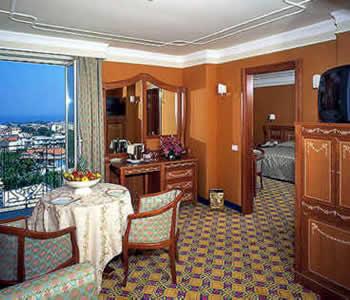 Сорренто Отель Grand Hotel La Pace - фото