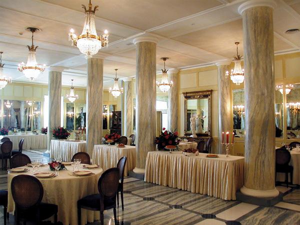 Отель Grand Hotel Parkers