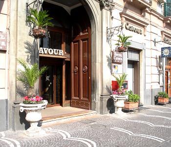 Неаполь Отель Cavour - фото