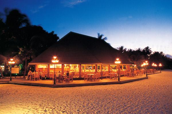 Мальдивы: Отель Holiday Island Resort