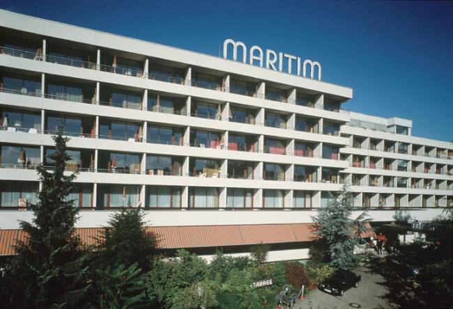 Отель Maritim Staatsbadhotel