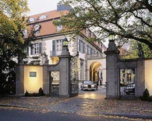 Отель SCHLOSSHOTEL IM GRUNEWALD