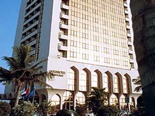 Абу-Даби - Отель Hilton Corniche Residence