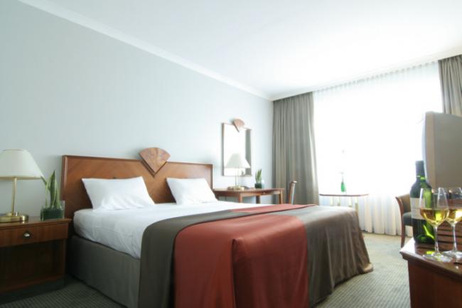 Отель CROWNE PLAZA BERLIN CITY CENTRE