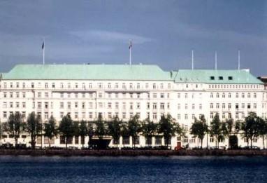 Гамбург - Отель FAIRMONT HOTEL VIER JAHRESZEITEN 