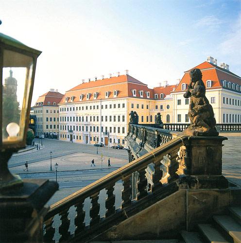 Дрезден - Отель Taschenbergpalais Kempenski
