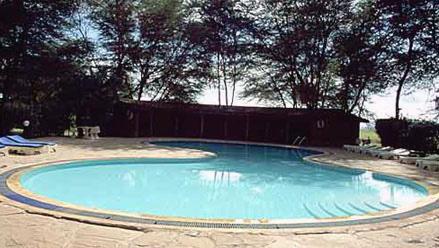 Бассейн отеля Ol Tukai Lodge Amboseli