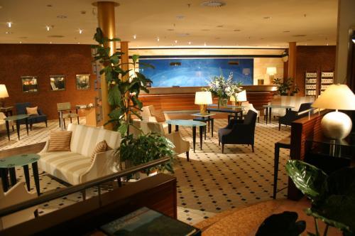 Отель Four Points by Sheraton Konigshof