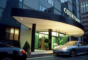 Дюссельдорф - Отель Courtyard by Marriott