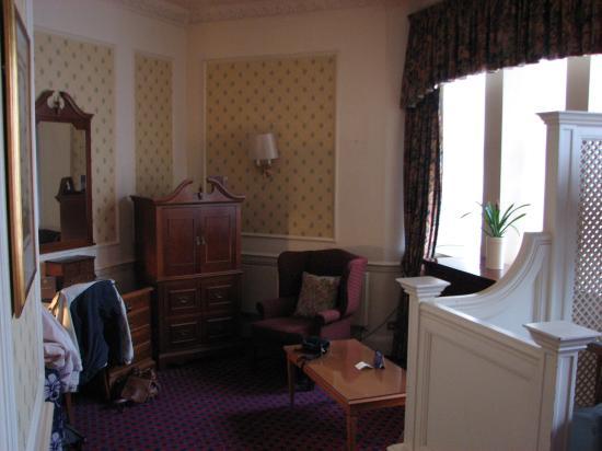 Эдинбург отели - Отель CALEDONIAN HILTON EDINBURGH