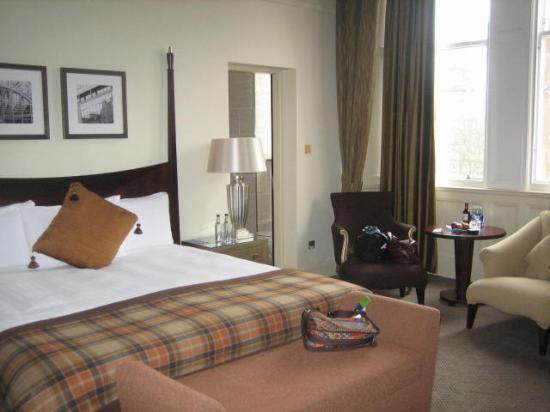 Эдинбург отели - Отель CALEDONIAN HILTON EDINBURGH