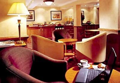 Эдинбург - Отель Edinburgh Marriott