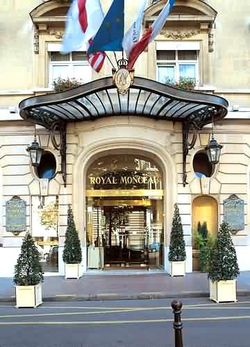 Париж отели - Отель Le Royal Monceau