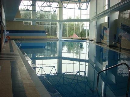 Бассейн в Лесном Городке