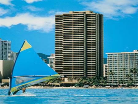 Отель RESORTQUEST WAIKIKI BEACH TOWER