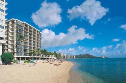 Отель Outrigger Reef on the Beach Hotel