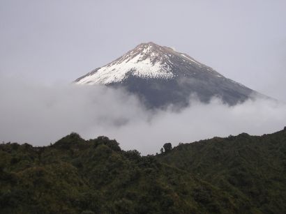 Сангай - вулкан в Эквадоре - фото