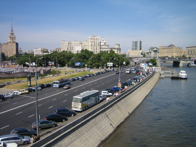 Москва-река, Киевский вокзал (фото avialine.com)