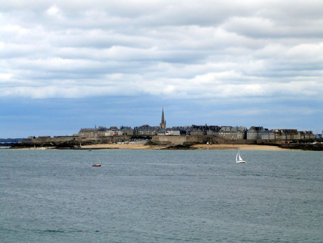 Динар (Dinard) – маленький рыбацкий городок