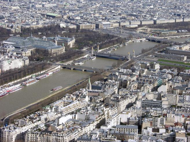 Город Париж - вид сверху, фото flickr.com