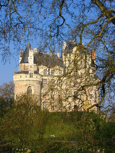 Замок Бриссак - Франция - фото flickr.com