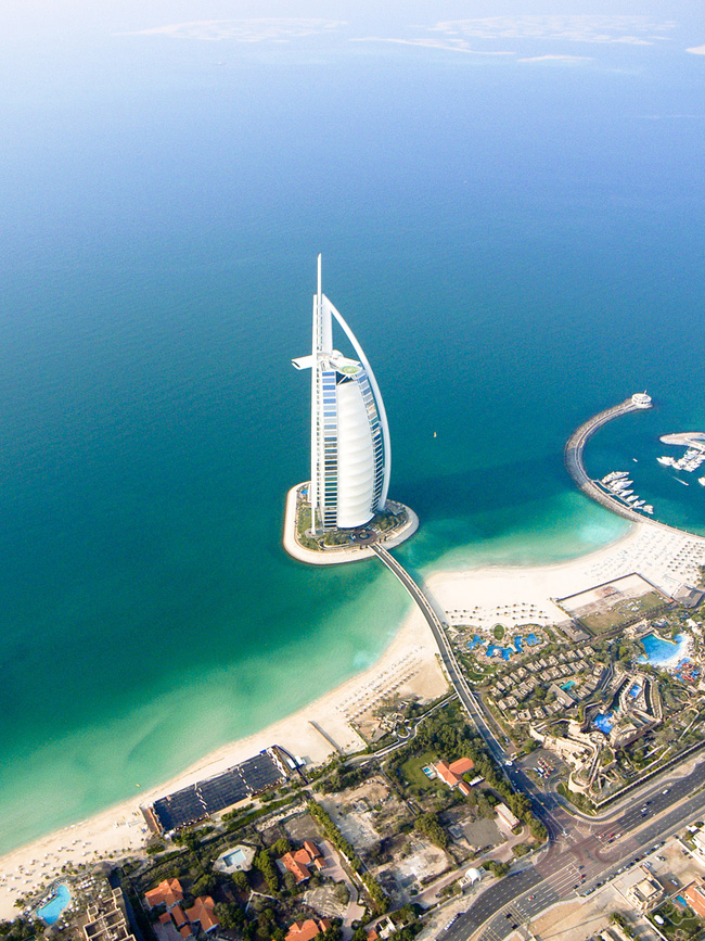 Дубай - самый большой эмират - фото flickr.com