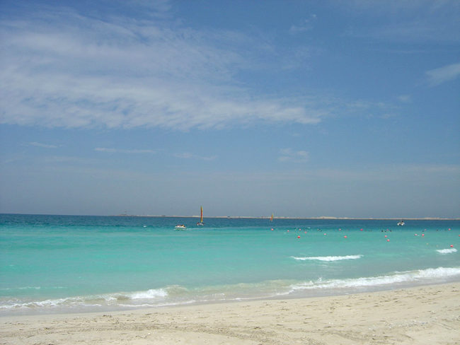 Дубай - пляж - фото flickr.com