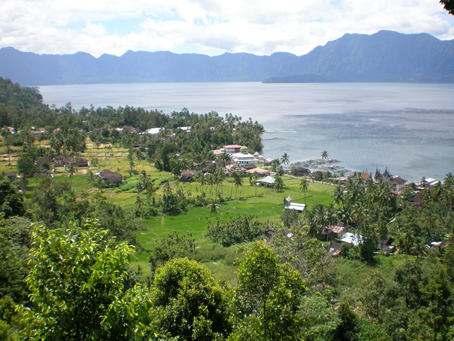 Озеро Манинджау - Суматра - Индонезия - фото