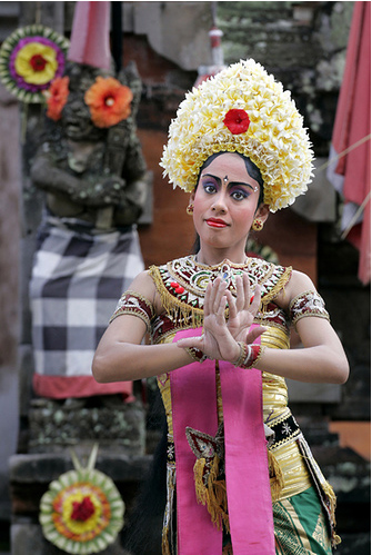 Национальный костюм В Индонезии, фото