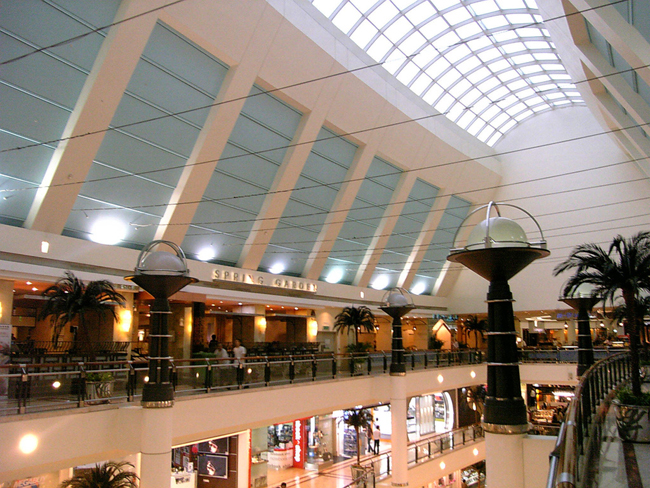 Малайзия - Куала-Лумпур - торговый центр - фото