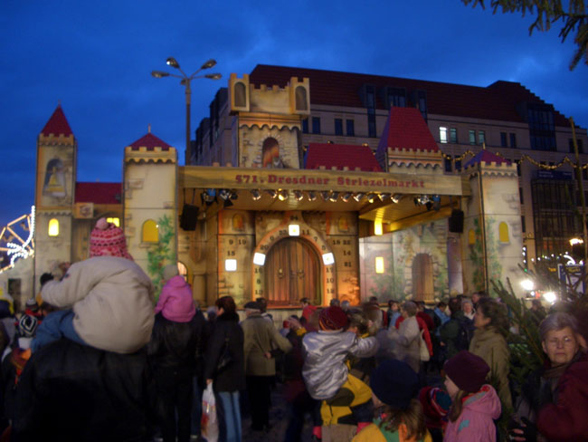 Дрезден - ярмарка - фото flickr.ru
