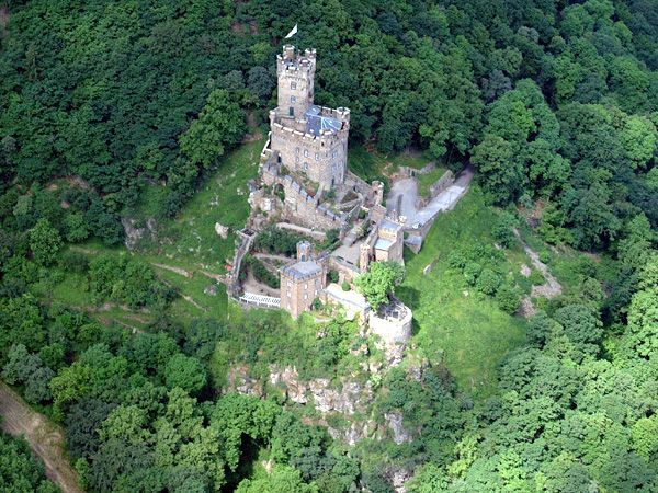 Замок Зоонэкк  - Замок Германии - экскурсии