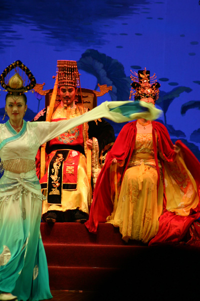 Национальный костюм Китая в современном танце - фото flickr.com