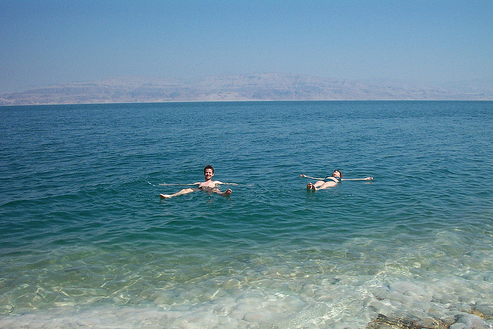 Мертвое море - фото flickr.com