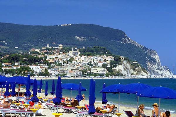 Италия - Пляж Сирольо - фото