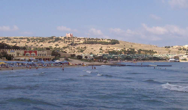 Мальта - пляж Mellieha Bay - фото
