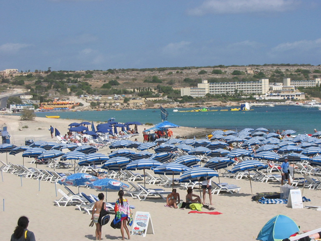 Мальта - пляж Mellieha Bay - фото